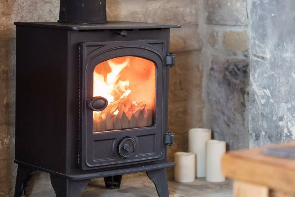 Casa de Férias Stunning Blackberry With Log Burner - Located On Main Street *